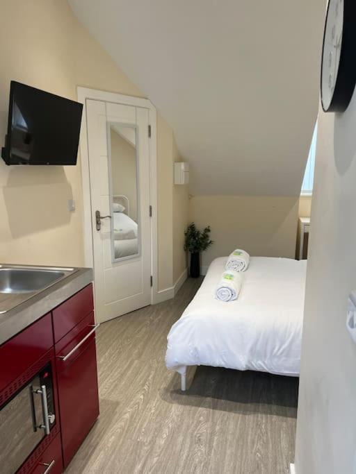 6 Studio Flat, 50M To Airbus Bristol Exteriör bild