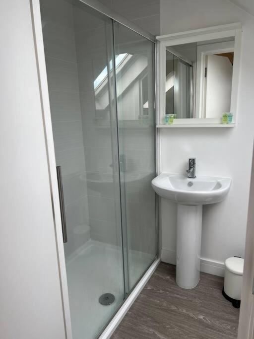 6 Studio Flat, 50M To Airbus Bristol Exteriör bild